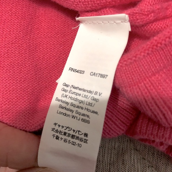 3 for $25. 6 months baby Gap knit Sweater - Picture 6 of 9